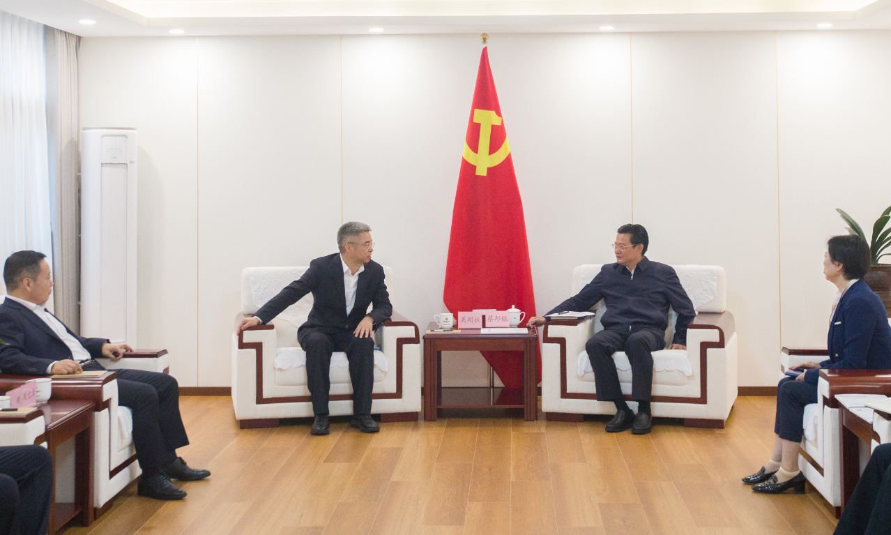 蔡邦银会见中建新疆建工党委副书记、总经理吴刚柱一行